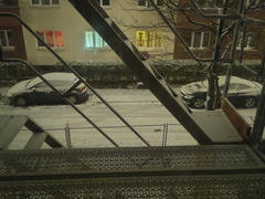 Same picture, without the car lighting it